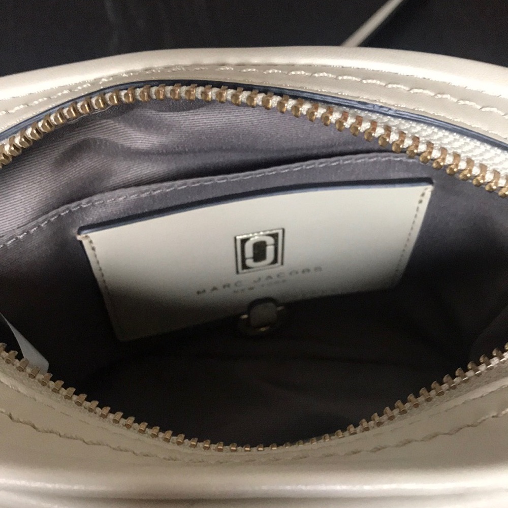 Marc Jacobs mini crossbody purse - Picture 6 of 7